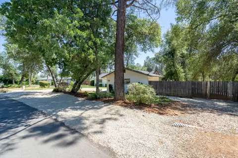 7255 Bohn Blvd, Anderson, CA 96007 photo 2