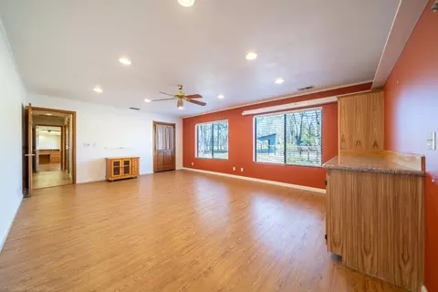 13386 Pala Mesa Cir, Redding, CA 96003 photo 34