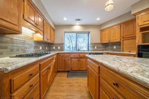 13386 Pala Mesa Cir, Redding, CA 96003 photo 13