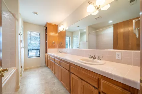 13386 Pala Mesa Cir, Redding, CA 96003 photo 30