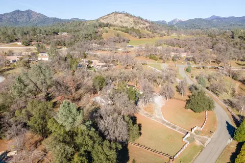 13386 Pala Mesa Cir, Redding, CA 96003 photo 57