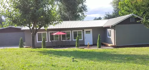 3465 Beacon Dr, Anderson, CA 96007 photo 1