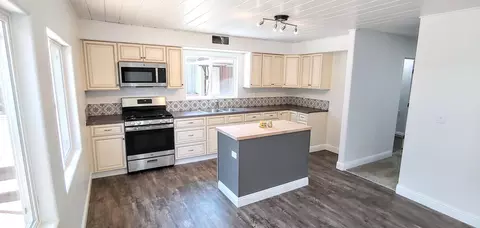 3465 Beacon Dr, Anderson, CA 96007 photo 3