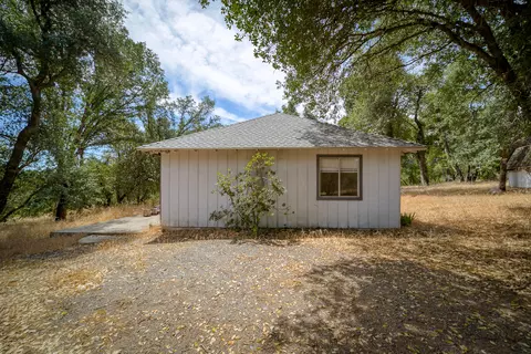 8695 Churn View Pl, Redding, CA 96002 photo 21