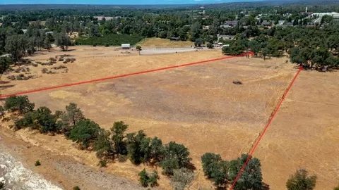 8695 Churn View Pl, Redding, CA 96002 photo 13