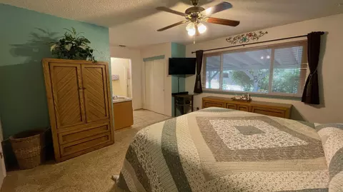 1381 Gordon Ln, Redding, CA 96002 photo 11