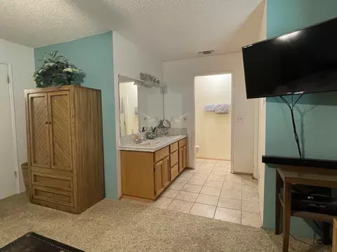1381 Gordon Ln, Redding, CA 96002 photo 12