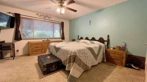 1381 Gordon Ln, Redding, CA 96002 photo 10