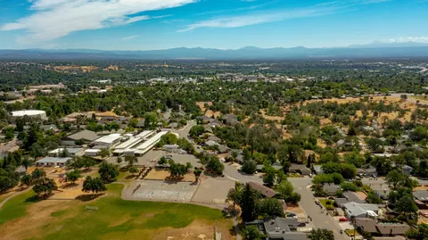 1335 Bambury Ct, Redding, CA 96001 photo 46