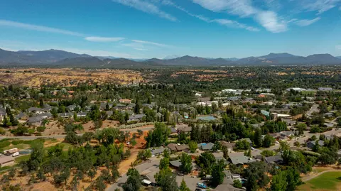 1335 Bambury Ct, Redding, CA 96001 photo 48