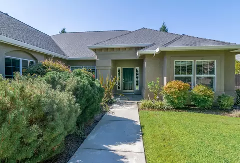 19367 Titleist Way, Redding, CA 96003 photo 1