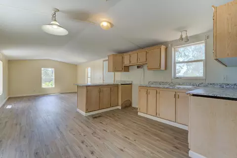21378 Lela Ln, Redding, CA 96003 photo 5
