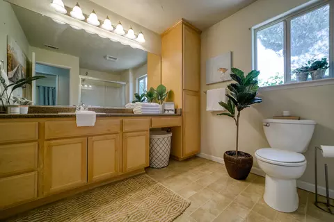 844 Loma St, Redding, CA 96003 photo 8