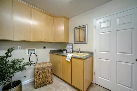 844 Loma St, Redding, CA 96003 photo 10