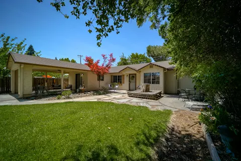 844 Loma St, Redding, CA 96003 photo 12
