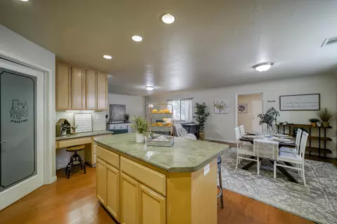844 Loma St, Redding, CA 96003 photo 19