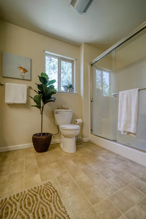 844 Loma St, Redding, CA 96003 photo 35
