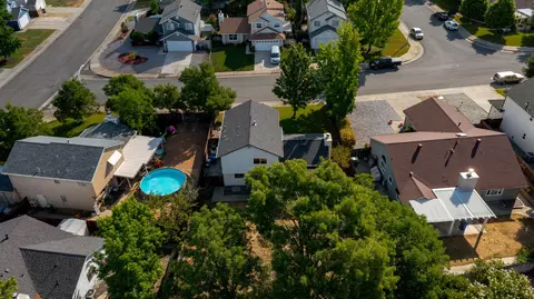 439 Shell Dr, Redding, CA 96003 photo 66