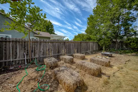 439 Shell Dr, Redding, CA 96003 photo 49