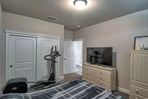 466 Belvedere Dr, Redding, CA 96003 photo 10
