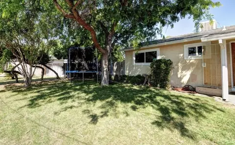 1232 Scenic Way, Redding, CA 96001 photo 2