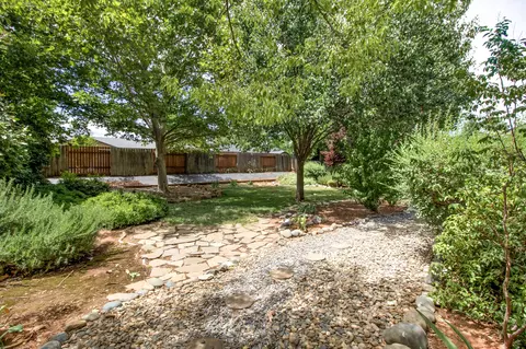 4372 Agnes May Dr, Redding, CA 96002 photo 30