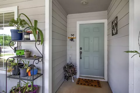 4372 Agnes May Dr, Redding, CA 96002 photo 4