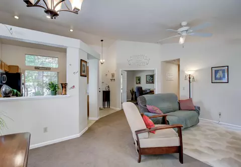 4372 Agnes May Dr, Redding, CA 96002 photo 9