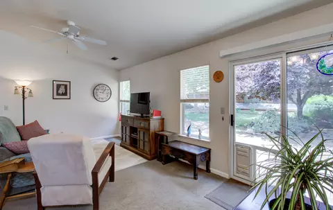 4372 Agnes May Dr, Redding, CA 96002 photo 8