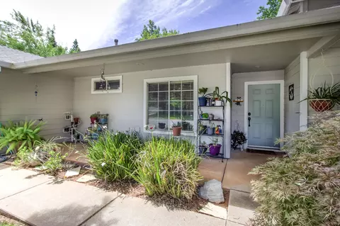 4372 Agnes May Dr, Redding, CA 96002 photo 3