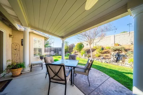 2358 Tradition Way, Redding, CA 96001 photo 2