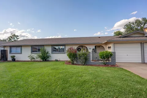700 Charlene Way, Redding, CA 96002 photo 3