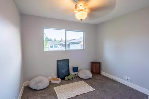 700 Charlene Way, Redding, CA 96002 photo 20