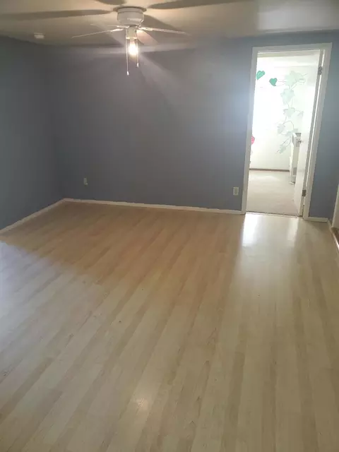 1160 Trinity, Redding, CA 96001 photo 2