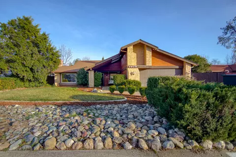 1849 Forest Glen Ct, Redding, CA 96002 photo 2