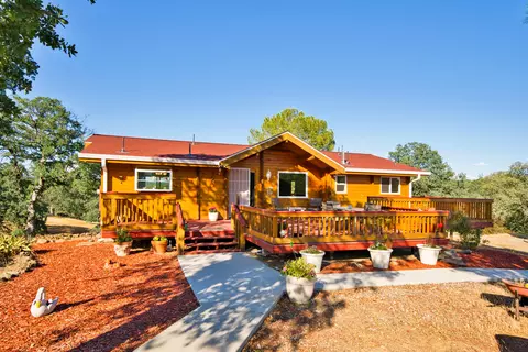 21285 Meadowgate Dr, Red Bluff, CA 96080 photo 1