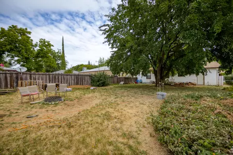 1736 Garden Ave, Redding, CA 96001 photo 19