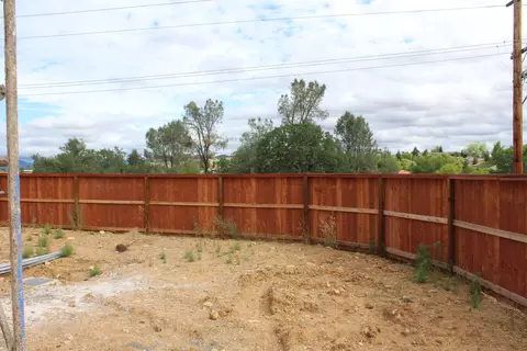 800 Mission De Oro Dr, Redding, CA 96003 photo 4