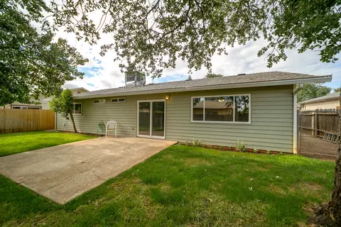 2530 Christian Ave, Redding, CA 96002 photo 41