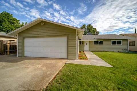 2530 Christian Ave, Redding, CA 96002 photo 2