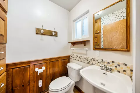3335 Sacramento Dr, Redding, CA 96001 photo 20
