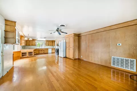 3335 Sacramento Dr, Redding, CA 96001 photo 8