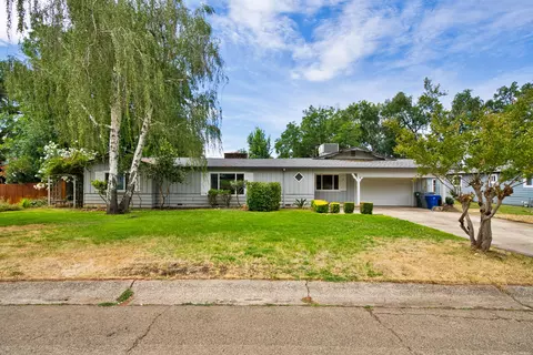 3335 Sacramento Dr, Redding, CA 96001 photo 3