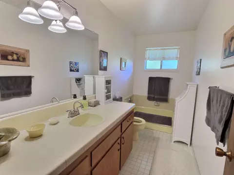20086 Corlee Way, Redding, CA 96002 photo 13