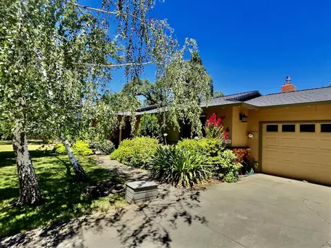 20086 Corlee Way, Redding, CA 96002 photo 2