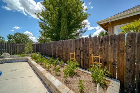 19431 Carnegie Dr, Redding, CA 96003 photo 67