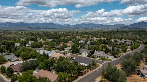19431 Carnegie Dr, Redding, CA 96003 photo 75