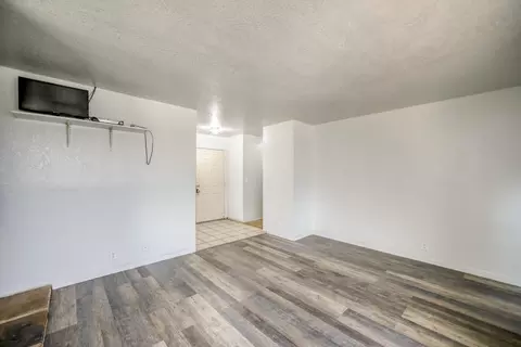 3744 Harrow Ct, Redding, CA 96002 photo 3