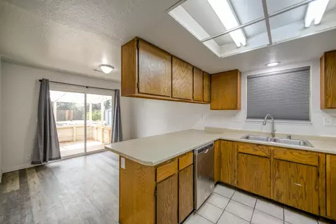 3744 Harrow Ct, Redding, CA 96002 photo 12