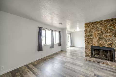 3744 Harrow Ct, Redding, CA 96002 photo 5